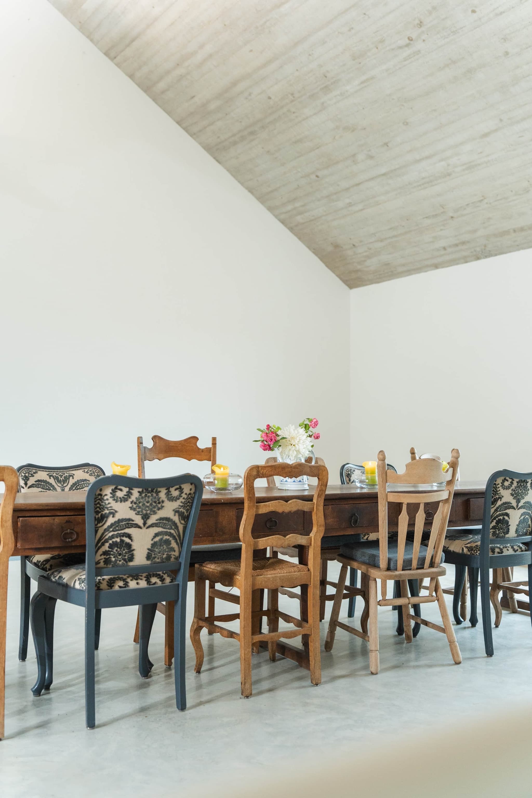 Gedeckter Tisch für Gesellschaft